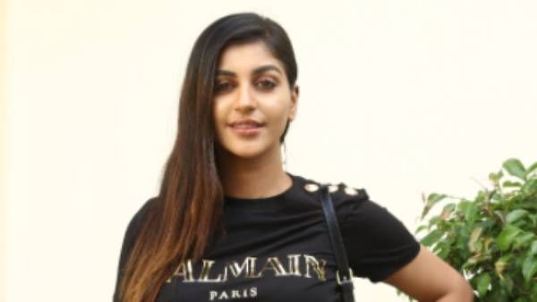 வென்டிலேட்டரில் பவணி எப்படி இருக்கா?.. பெற்றோரை தர்ம சங்கடப்படுத்துக்குள்ளாக்கும் யாஷிகா ஆனந்த்!