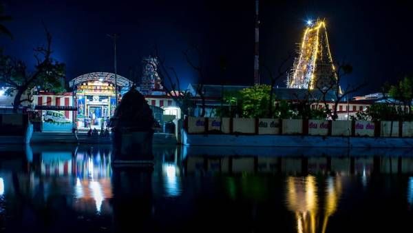 ஆடி 2வது சனிக்கிழமை: திருநள்ளாறு,குச்சனூர் சனீஸ்வரர் ஆலயங்களில் பக்தர்கள் வழிபாடு