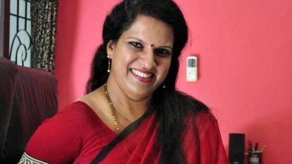 பிரபல பட்டிமன்ற பேச்சாளர் பாரதி பாஸ்கர் அப்பல்லோவில் அனுமதி.. மூளையில் அறுவை சிகிச்சை