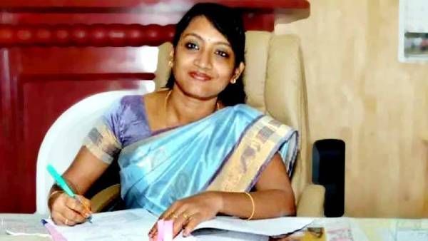 நீலகிரி கலெக்டர் இன்னசென்ட் திவ்யா உள்ளிட்ட 2 கலெக்டர்களுக்கு விருது.. தமிழ்நாடு அரசு அறிவிப்பு!