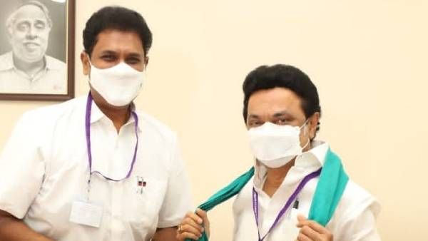 இந்த வாரம் பாருங்க.. மன்னார்குடிக்கு குட் நியூஸ் சொன்ன டிஆர்பி ராஜா!.. நிஜமாவே மின்ன வச்சிடுவாரோ!