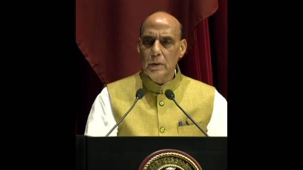 தாலிபான்கள் பிடியில் ஆப்கான்... இந்தியாவுக்கு சவால்.. வியூகங்களை மாற்ற வேண்டிய தருணம்: ராஜ்நாத்சிங்