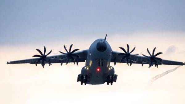 தப்பி செல்லும் போது பரிதாபம்.. ஆப்கான் ராணுவ விமானம் உஸ்பெகிஸ்தானில் விழுந்து விபத்து.. பின்னணி