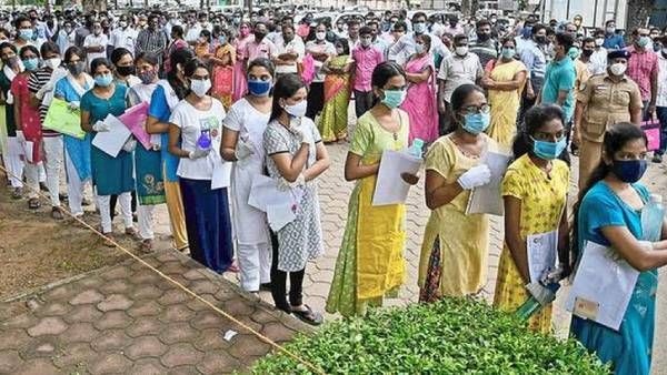 நீட் தேர்வு : அரசு பள்ளி மாணவர்களுக்கு பயிற்சி அளிக்க டாக்டர்கள் சங்கம் வலியுறுத்தல்