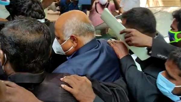 விழுப்புரம் நீதிமன்றத்தில் சிறப்பு டிஜிபி நேரில் ஆஜர்: நீதிமன்றம் ஜாமீன் வழங்கியது