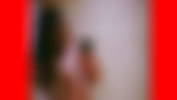 தனி ரூமில்.. தன் நிர்வாண போட்டோக்களை எடுத்து பதிவிட்ட 15 வயது மகள்.. பெற்றோருக்கு திடீர் மாரடைப்பு