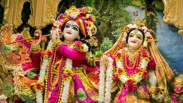 கிருஷ்ண ஜெயந்தி விழா: குருவாயூர் கிருஷ்ணன் கோவிலில் நீண்ட வரிசையில் பக்தர்கள் சாமி தரிசனம்