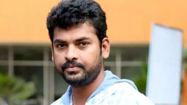 'ரசிகர்களுடன் செல்பி எடுத்தபோது.. எனது செல்போன் திருட்டு''.. நடிகர் விமல் போலீசில் பரபரப்பு புகார்!