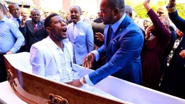 நான் இயேசுவின் தூதுவர்.. 3ஆவது நாள் நானும் உயிர்த்தெழுவேன்.. சவக்குழியில் புதைந்த பாதிரியார் பலி