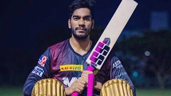 மூத்த வீரருக்கு மொத்தமாக செக்.. டி 20 உலகக் கோப்பைக்கு பிசிசிஐ களமிறக்கிய தமிழக வீரர்.. செம ட்விஸ்ட்