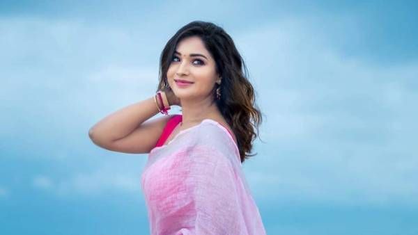 மீண்டும் சீரியலுக்கு திரும்பிய சரண்யா துரோடி...எந்த சீரியலில் தெரியுமா?? சந்தோஷத்தில் ரசிகர்கள்