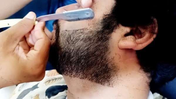 ஷேவிங் செய்யவும் தாடியை டிரிம் செய்யவும் தடை.. மாறுவேடத்தில் கடைகளை கண்காணிக்கும் தலிபான்கள்