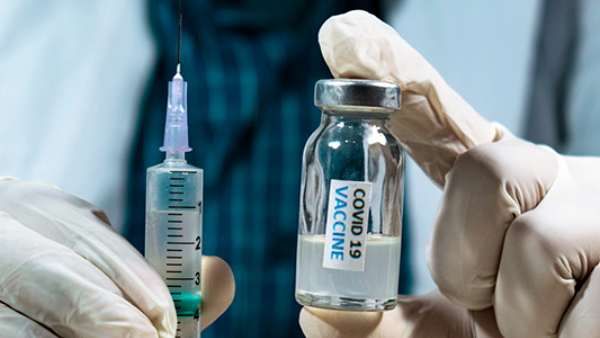 பூஸ்டர் டோஸ் தேவையில்லை.. 2 டோஸ் தடுப்பூசியே போதும்.. தீவிர கொரோனாவையும் தடுக்கும்: ஆய்வில் தகவல்