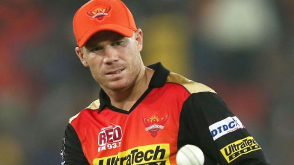 பரிதாபம்.. சிஎஸ்கே மேட்ச் நடக்கும் போது.. நேரம் பார்த்து வார்னர் போட்ட ஸ்டோரி.. யாரை சொல்கிறார்?