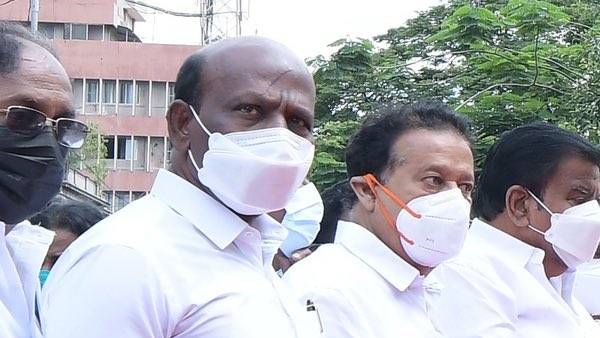 பள்ளிகள் திறக்கப்பட்டவுடன்.. குழந்தைகளிடம் அதிகரிக்கும் கொரோனா? அமைச்சர் மா.சு அளிக்கும் விளக்கம்