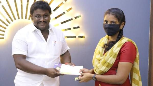 மாணவியின் மருத்துவ படிப்புக்கு ஒரு மாத சம்பளத்தை அப்படியே வழங்கிய எம்எல்ஏ பிரபாகர் ராஜா
