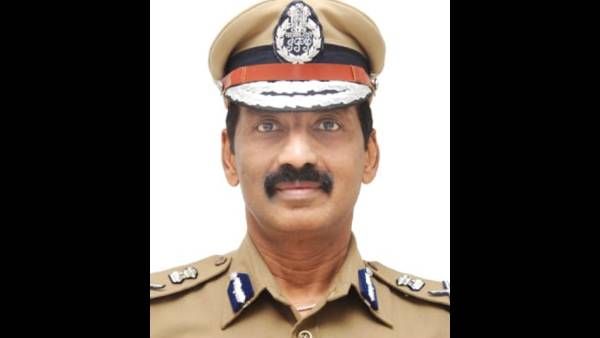 தமிழகத்தில் 8 ஐபிஎஸ் உள்ளிட்ட 10 அதிகாரிகள் அதிரடி மாற்றம்