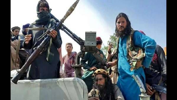 யார் அது?.. கோடி கோடியாய் பணம்.. ஆப்கன் மத்திய வங்கியில் குவியும் 'டாலர்கள்'.. வெளியான பகீர் தகவல்