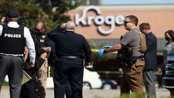 அமெரிக்காவில் சூப்பர் மார்க்கெட்டில் மீண்டும் துப்பாக்கிச் சூடு- ஒருவர் பலி; 13 பேர் படுகாயம்