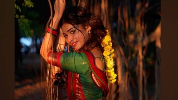 கையை தூக்கி அங்கே தொங்கியபடி...ரசிகர்களின் மனதை ஆடவிட்ட தர்ஷா