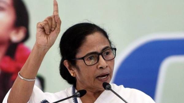 மம்தாவை இடைத்தேர்தலில் வீழ்த்த... பவானிபூரில் குவியும் பாஜக நிர்வாகிகள்.. வெல்லப்போவது யார்..?