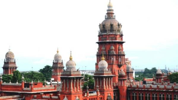 நெடுஞ்சாலைகளில் அதிவேக பயணம்.. ஸ்பீடு பிரேக்கர் போட்ட உயர்நீதிமன்றம்