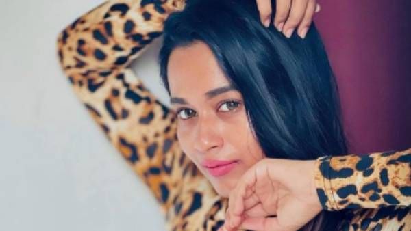 பெண் புலியாக மாறிய முல்லை...பயப்படாமல் ரசிக்கும் ரசிகர்கள்