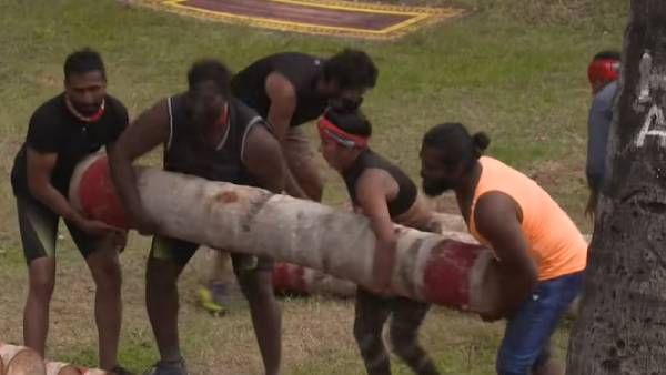 பார்க்கத்தான் பெசன்ட் ரவி அப்படி...ஆனால் நிஜத்தில் வேற மாதிரி... மகளின் குமுறல்