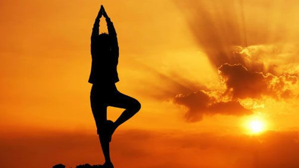 வாழ்க்கை வாழத்தான்... சூரிய நமஸ்காரம் பண்ணுங்க...தற்கொலை எண்ணமே தலைதூக்காது