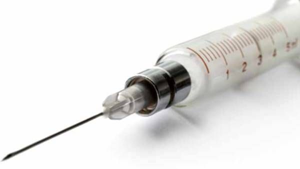 புற்றுநோய் பாதித்த 15 வயது சிறுவன்.. நரக வேதனை.. தந்தையே விஷ ஊசி போட்டு கொன்றார்?.. அதிர்ச்சி தகவல்!