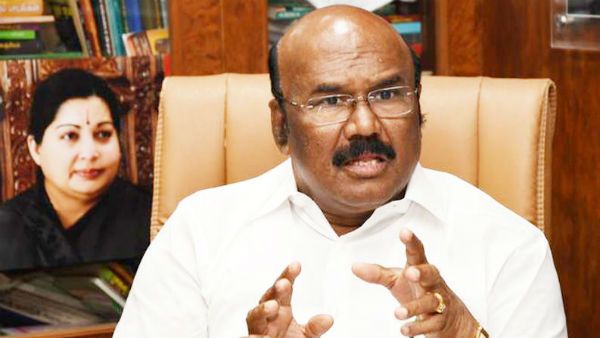 நேர்மையே இல்லை.. வாக்குச் சாவடி மையங்களில் வெப் கேமரா வைக்க என்ன பிரச்சினை.. டி ஜெயக்குமார் நறுக்