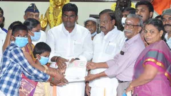 'கல்வான் மோதலில்.. எனது கணவர் உயிரிழந்த போது ரொம்ப பயமாக இருந்தது. ஆனால்.. ' நெகிழ்ந்த மனைவி வானதி