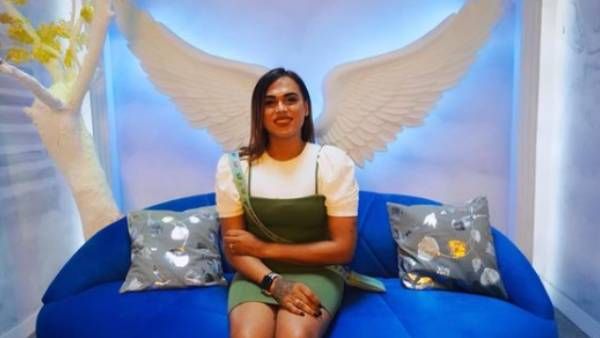 நமிதாவுக்கு மாற்று.. கன்பெஷன் ரூமில் மிலா?.. வெளியானது புகைப்படம்.. ஆனா அந்த விஷயம் இடிக்குதே?