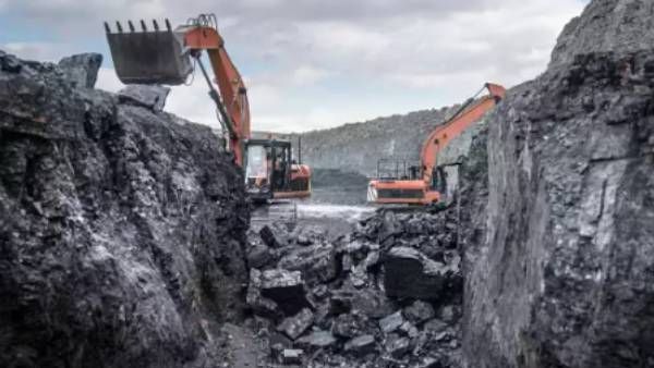 நிலக்கரி தட்டுப்பாடு.. மின்தடை அபாயம்.. மின் உற்பத்தி நிலையங்களுக்கு மத்திய மின்துறை அதிரடி உத்தரவு