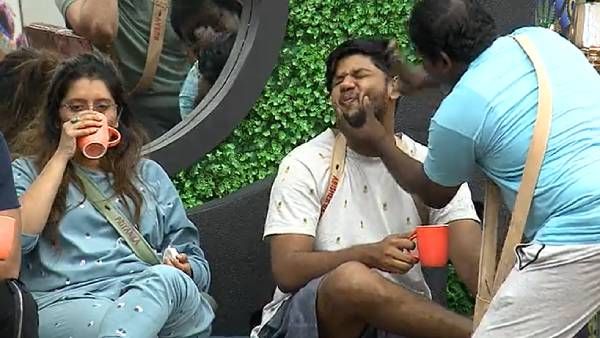 இந்த வாய்தானே...வாயிலேயே அபிஷேக்கை அடிச்ச அண்ணாச்சி