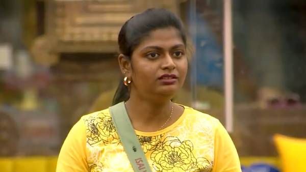 நான் வெளியே வந்ததற்கு வருத்தப்படவில்லை..ரசிகர்களும் வருத்தப்பட வேண்டாம்..ஆறுதல் கூறிய இசைவாணி