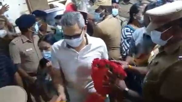 மருத்துவமனையில் திரண்டு வந்த காவலர்கள்.. நெகிழ்ந்து போன சென்னை கமிஷ்னர் சங்கர் ஜிவால்!