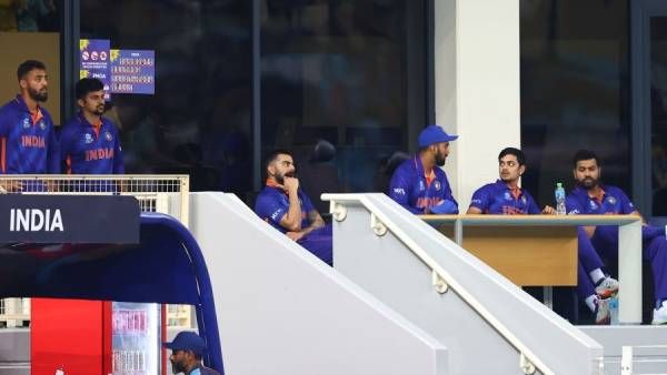 'இந்தியா டீமா இது..' 10 ஓவர்களில் ஒரு பவுண்டரி கூட இல்லை.. இப்படியே போனா மூட்டை கட்ட வேண்டியது தான்