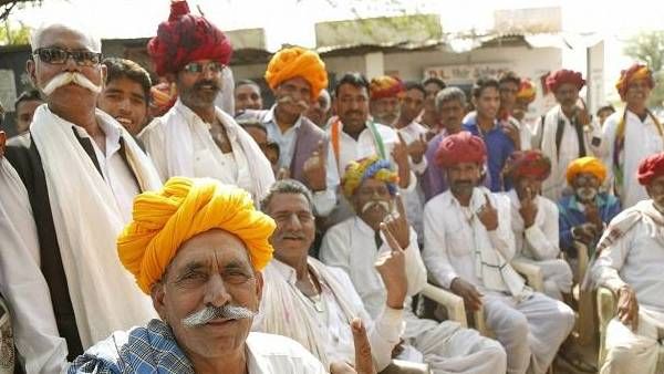 இடைத்தேர்தல்.. ராஜஸ்தானில் அசத்தும் காங்.. 4வது இடத்திற்கு பின் தங்கிய பாஜக.. பெரும் பின்னடைவு