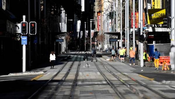 ஆஸ்திரியாவை அலறவிடும் கொரோனா.. ஊரடங்கு மட்டும் போதாது.. அதிபர் அலெக்சாண்டர் எடுத்த அதிரடி முடிவு