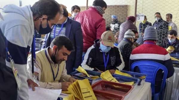 13 மாநிலங்களில் 3 லோக்சபா தொகுதி, 29 சட்டசபை தொகுதி இடைத்தேர்தல் வாக்கு எண்ணிக்கை தொடங்கியது!