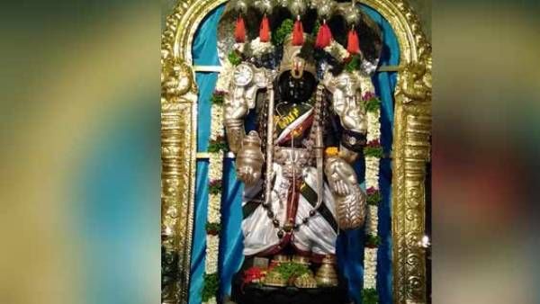 தன்வந்திரி பகவானுக்கு சர்வ நோய்களுடன் சரும நோய் தீர்க்கும் தைலாபிஷேகம்