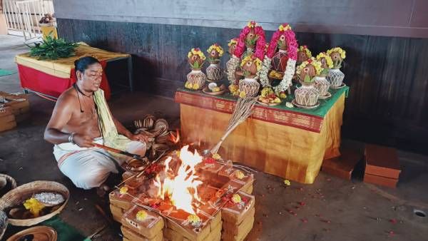 தன்வந்திரி ஜெயந்தி - நோயற்ற வாழ்வுக்கு தன்வந்திரி பகவானை வணங்குங்கள்