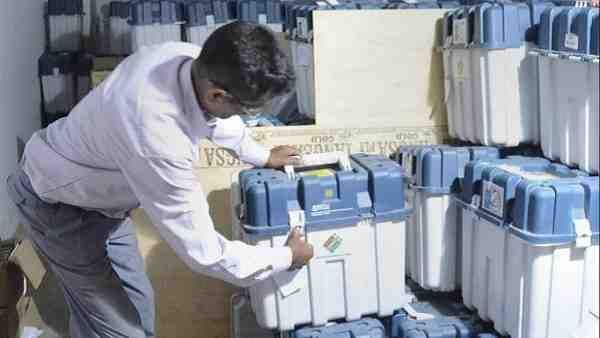 இடைத் தேர்தல் முடிவுகள் Live: பாஜகவுக்கு பெரும் பின்னடைவு- காங், திரிணாமுல் காங்.க்கு உற்சாக வெற்றி