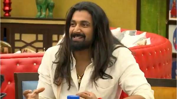 முதல் நாளிலே வேலையை காட்டிய நிரூப்...இவர் இசைவாணி அல்ல.. நெட்டிசன்கள் கலாய்ப்பு