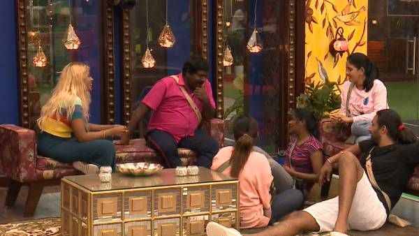 ராஜூ கூடவே இருந்தாலும் அண்ணாச்சி ராஜூவை பற்றி பேசியது சரிதானா?? கலாய்க்கும் ரசிகர்கள்