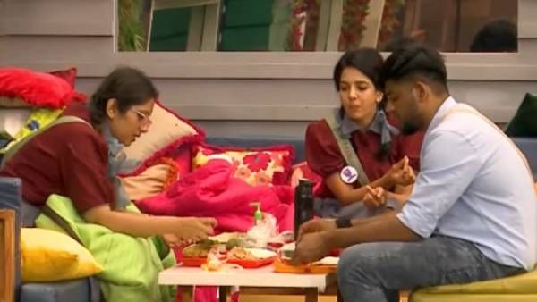 தன்னுடைய முடிவில் நிலையாக இல்லாமல் மீண்டும் அபிஷேக்கை ஃபாலோ பண்ணும் பிரியங்கா