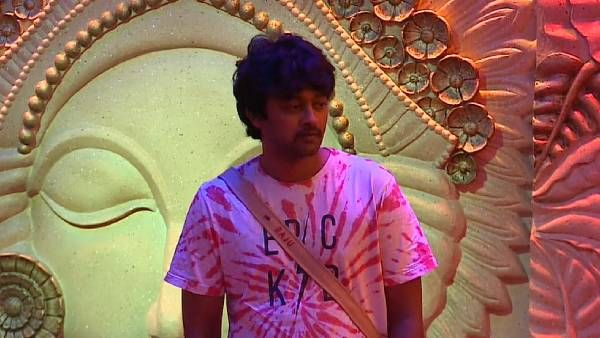 எதார்த்தமாக கேள்வி கேட்கிறேன் என்று ஏடாகூடமாக கேள்வி கேட்டு விட்டாரே ராஜு