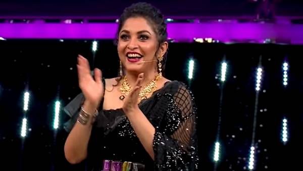 ஏற்கனவே எரிந்து முடித்த நெருப்பை திரும்பவும் ஊதி பற்ற வைத்திருக்கிறாரா!? ரம்யா கிருஷ்ணன்