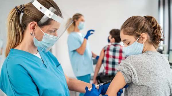 18 வயதுக்குட்பட்ட குழந்தைகளுக்கு தடுப்பூசி.. அமெரிக்காவிடம் அனுமதி கேட்கும் கோவாக்சின்